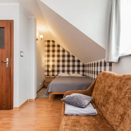 I Pod Kogutem - Prywatne Gerendaház *