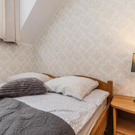 I Pod Kogutem - Prywatne Stegna